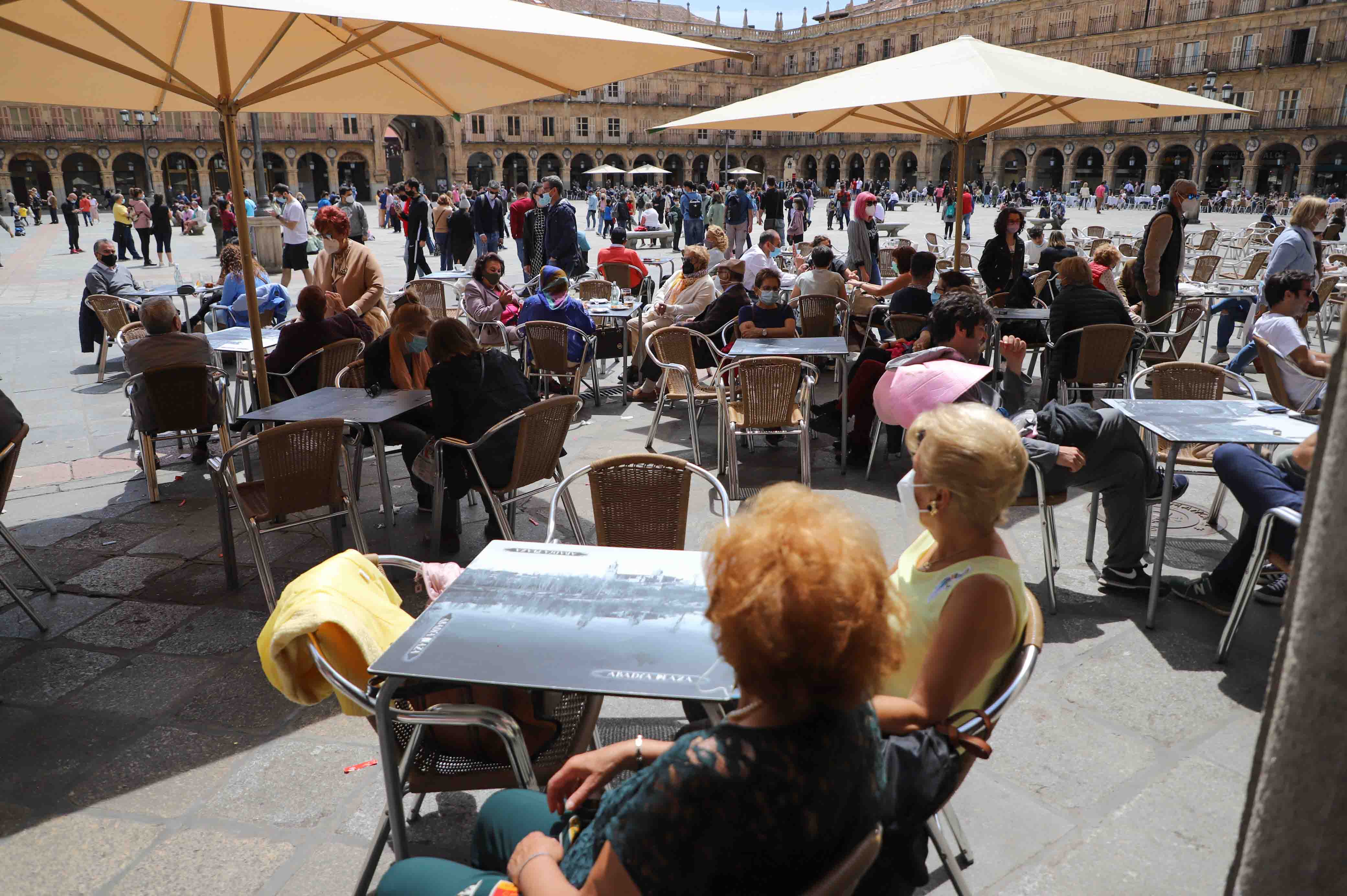 Fotos Los turistas llenan las terrazas El Norte de Castilla